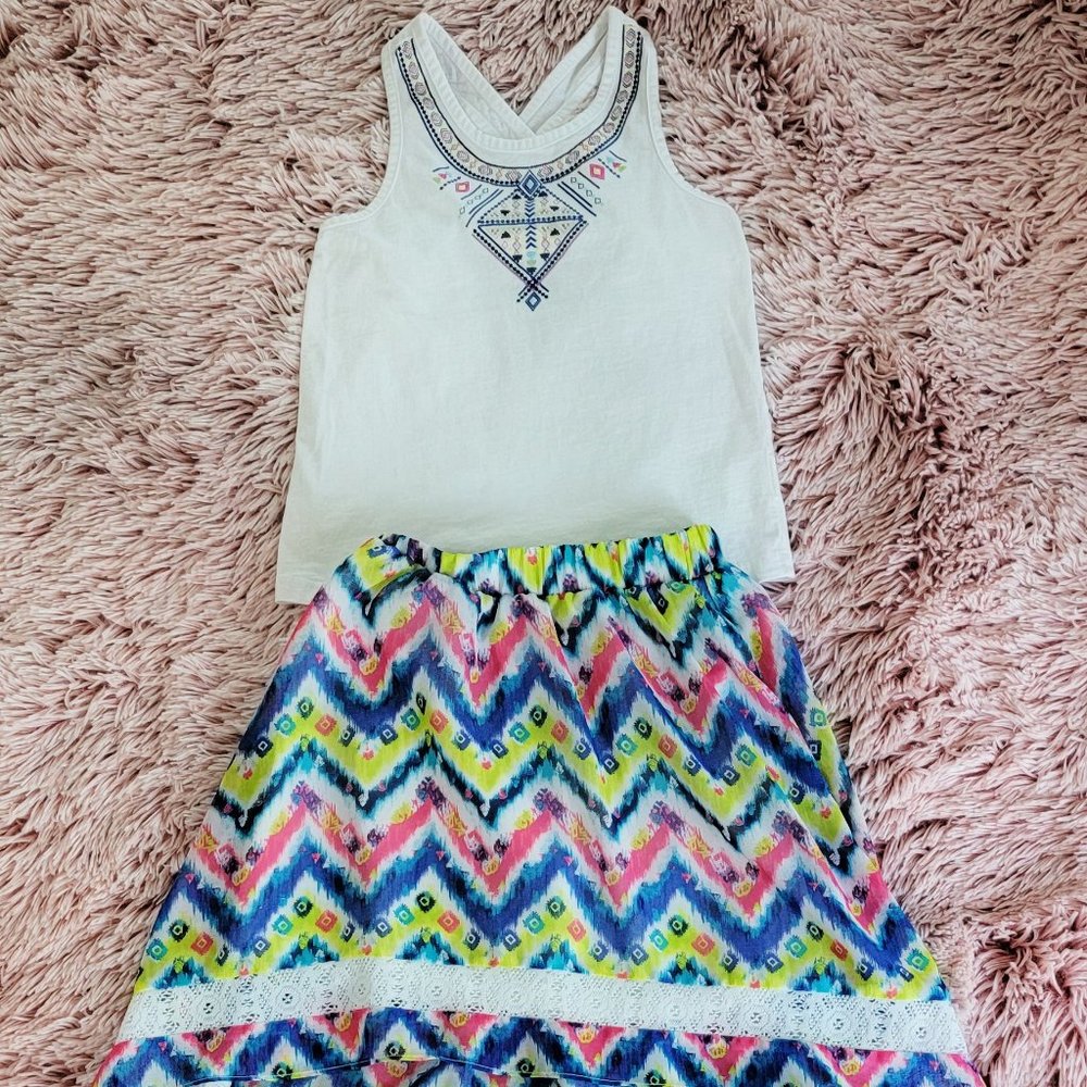 The Children's Place (Est 1989 Place) White Top With Blue Yellow Skirt Size 5/6
